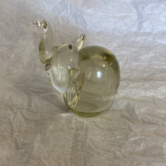 Vintage Clear Blown Glass Elephant Paperweight Lucky Trunk Up Figurine - Picture 4 of 6